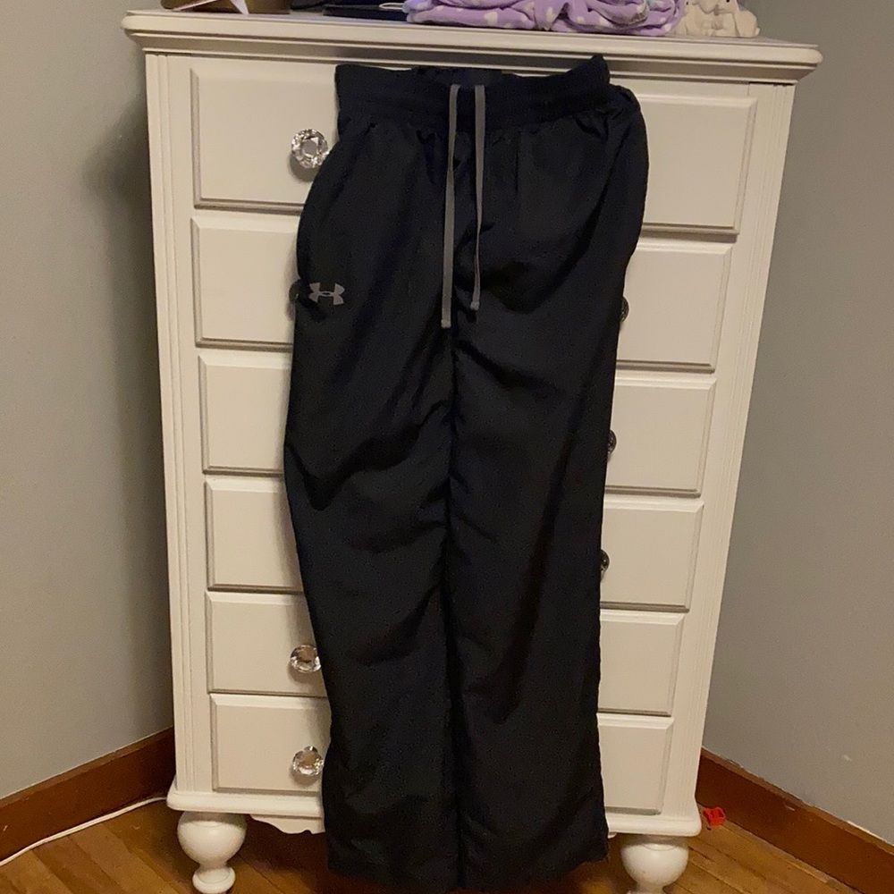 Men’s small Under Armour athletic pants